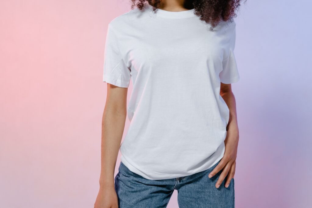 simple white and blue outfit showing how to look put together with easy color combinations